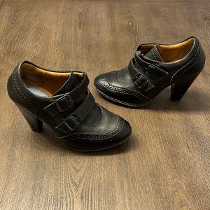 Womens black heel/ booties